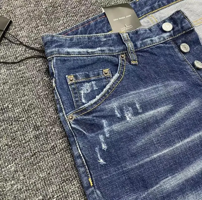 2021 New Trendy Brand Dsquared2 Men's Washed And Worn Ripped Paint Dot Motorcycle Jeans streetwear men DSQ078
