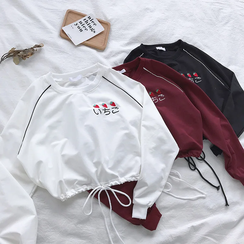 Футболка женская с длинным рукавом свободная простая короткая рубашка вышитой