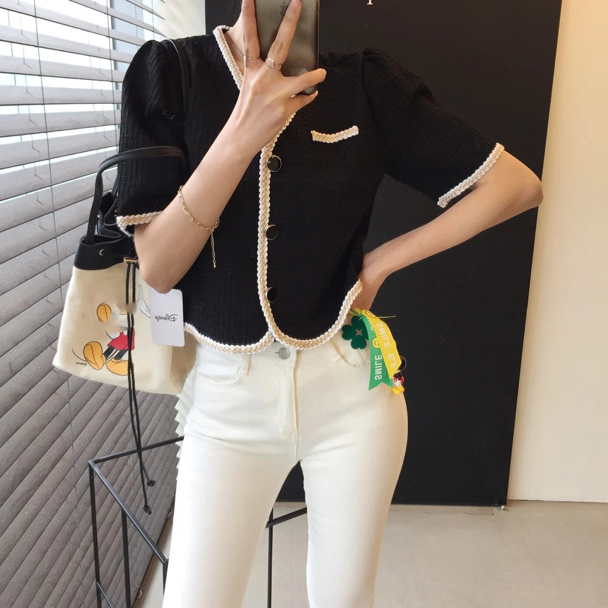 

Korejpaa Women Shirt 2021 Summer Korean Chic Retro V-Neck Bordered Webbing Contrast Color Three-Button Short-Sleeved Blouses