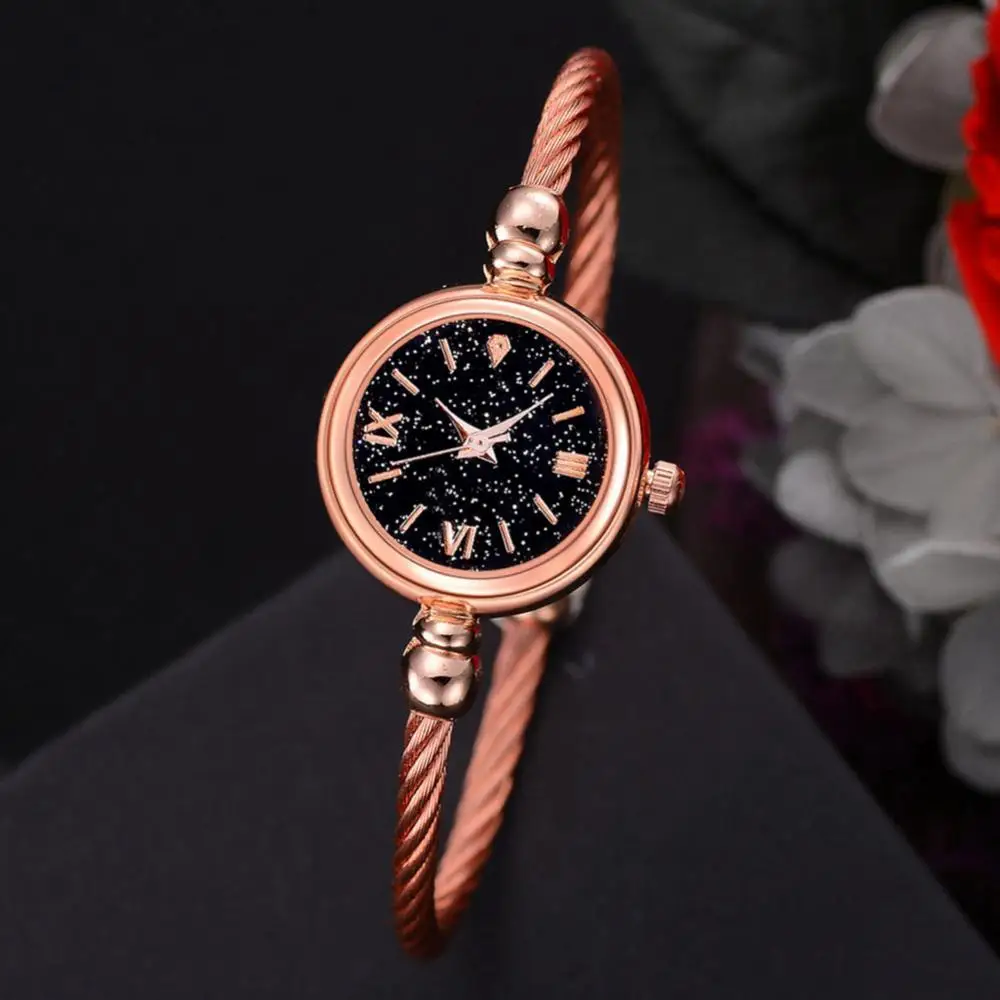 

Женские часы-браслет Звездная твист группа римская цифра Круглый Циферблат Аналоговые кварцевые наручные часы женские часы простое платье...