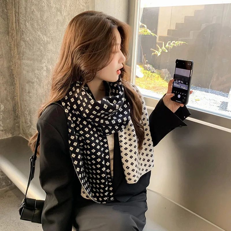 

Autumn And Winter New Winter Scarves Woman Diamond Plaid Scarf Warm Scarf Student Knitted Wool Muffler With Shawl Thickening