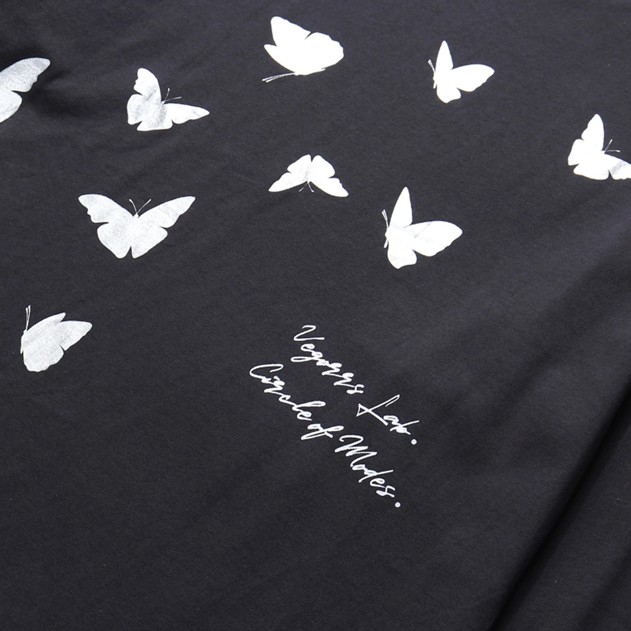 

Streetwear Butterfly Print Long Sleeve Pullover Sweatwear Shirt Hip Hop Oversized Harajuku T-Shirt Casual Tees Unisex