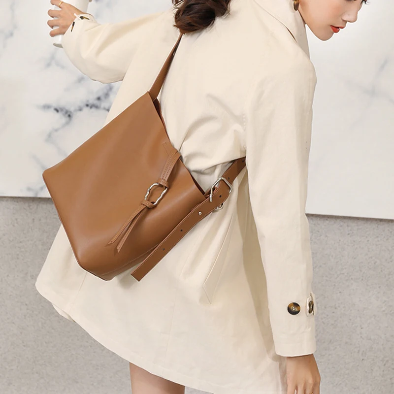 

Women's Bag 2021 New Fashion Large Capacity Elegant Bucket Bag Genuine Leather Crossbody Shoulder Bag for Women