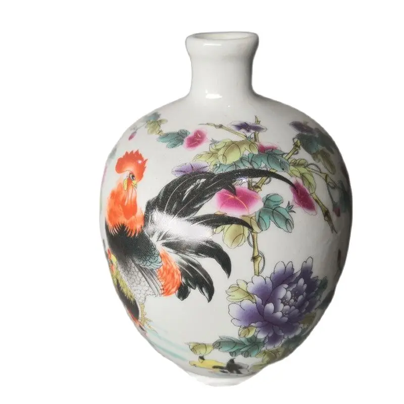 

Chinese Old Porcelain Coloured Drawing Or Pattern Porcelain Vase