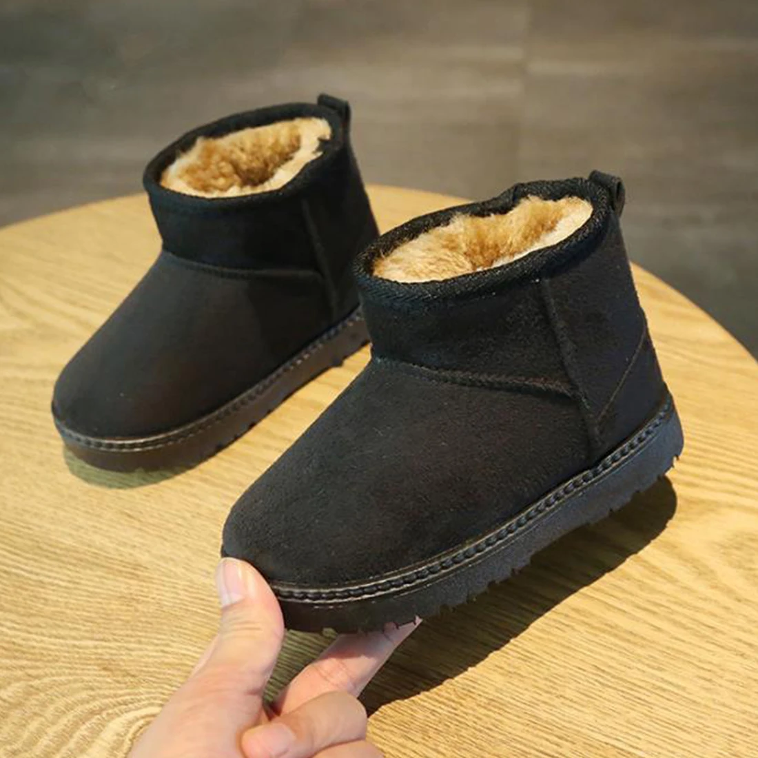 

Kids Snow Boots Boys Girls Ankle Winter Boots Casual Fashionable Cotton Plush Shoes Non-slip Short Shoes Solid Color