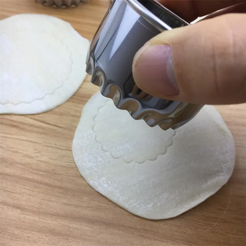 

3pcs/set 304 Stainless Steel Cutter Dumplings Mould Kitchen Maker Dumpling Skin Device dough press Pancake Tools Free shipping