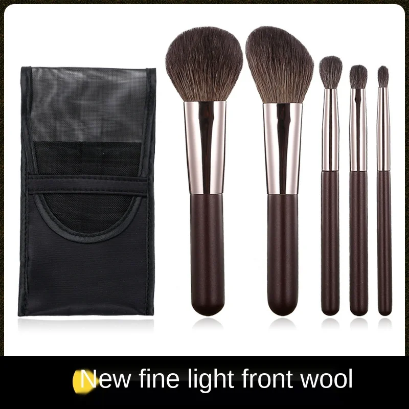 

Makeup Brushes 5pcs Mini Makeup Brush Set Portable Loose Powder Brush Repairing Brush Woolen Makeup Brush