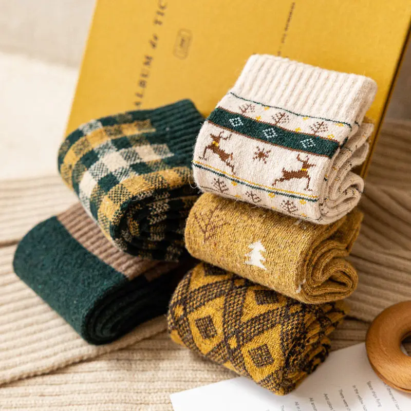 

5 Pairs of High Quality Autumn and Winter Thick Warm Wool Socks Female Mid-tube Korean Cute Plaid Terry Socks Stockings