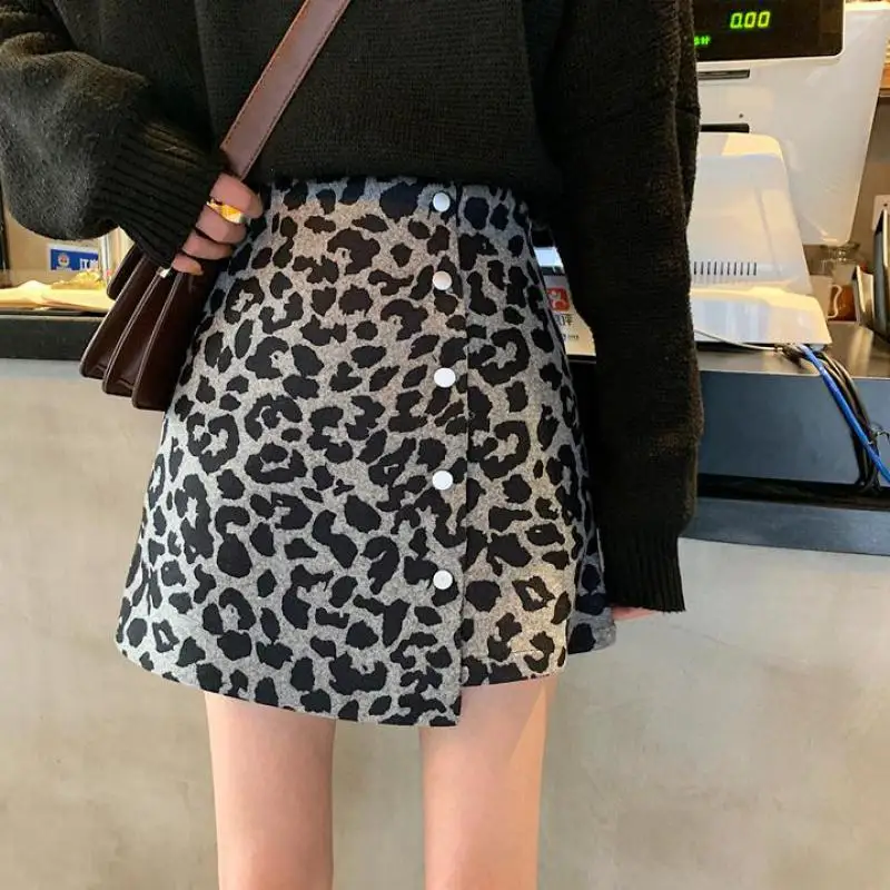 

Winte And Autumn Lady Skirt Female Sweet High Waist A-line Mini Skirt Vintage Casual Women Chic Buttons Leopard Design Faldas