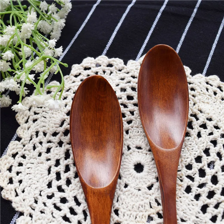 Конкурентоспособная продукция лаковая ложка в форме эллипса деревянная