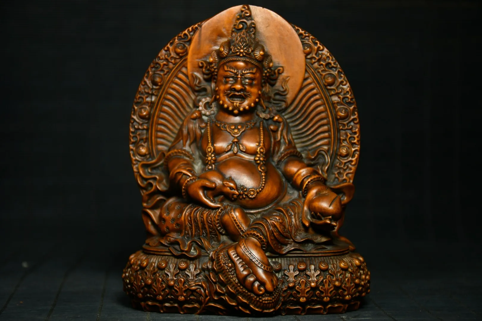 

6"China Lucky Old Boxwood Hand-carved Yellow God of Wealth Buddha Huang Caishen Office Ornaments Town House Exorcism