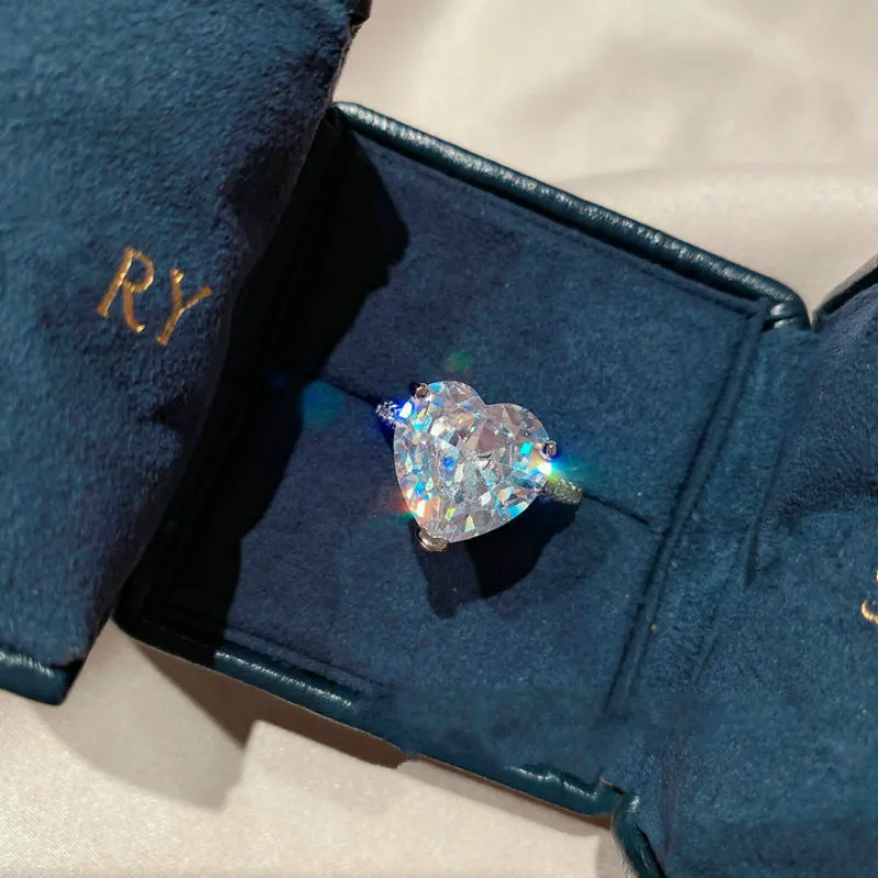 

CHARLINLIOL Luxury Silver Color Wedding Rings for Women Girls Romantic Heart White Zircon Anniversary Party Ring 2022 New