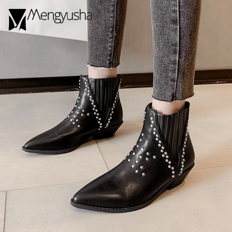 Ботинки Челси с острым носком и заклепками коллекция 2019 года Женские Кожаные martin
