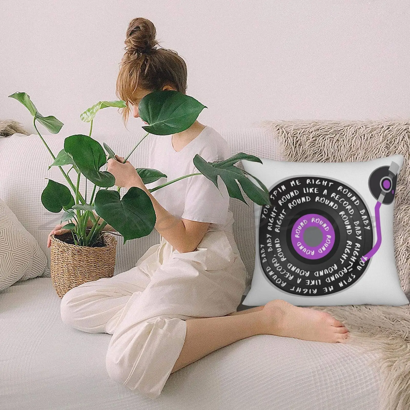Наволочка You Spin Me Right Round Baby в стиле 80-х композиций персонализированная наволочка