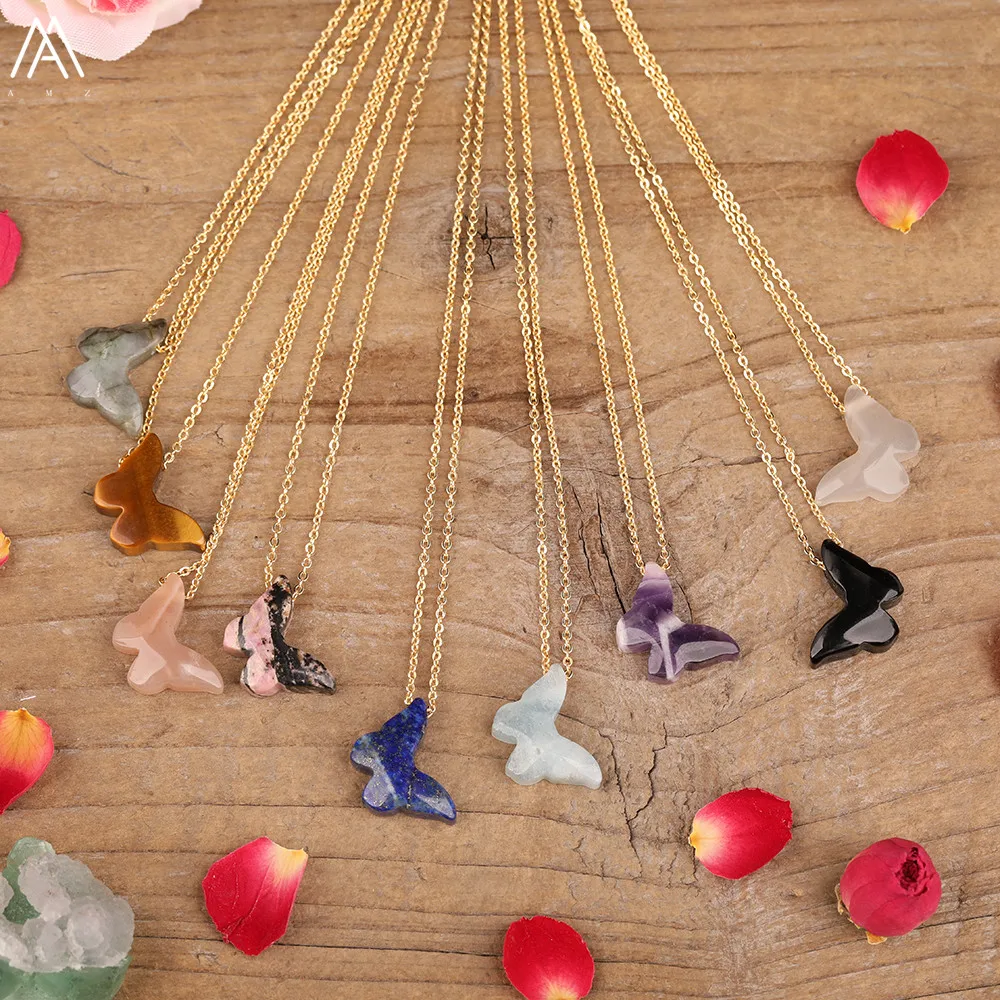 Женское ожерелье с подвеской-бабочкой черным агатом и лунным камнем | Украшения