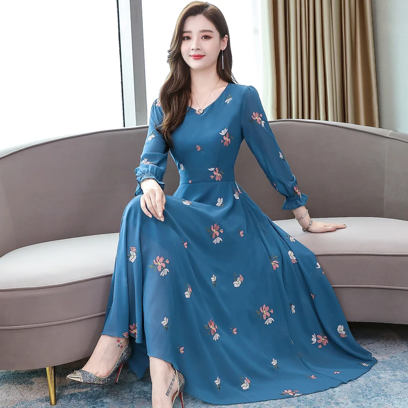Женское платье с длинным рукавом и цветочной вышивкой милое длинное v-образным