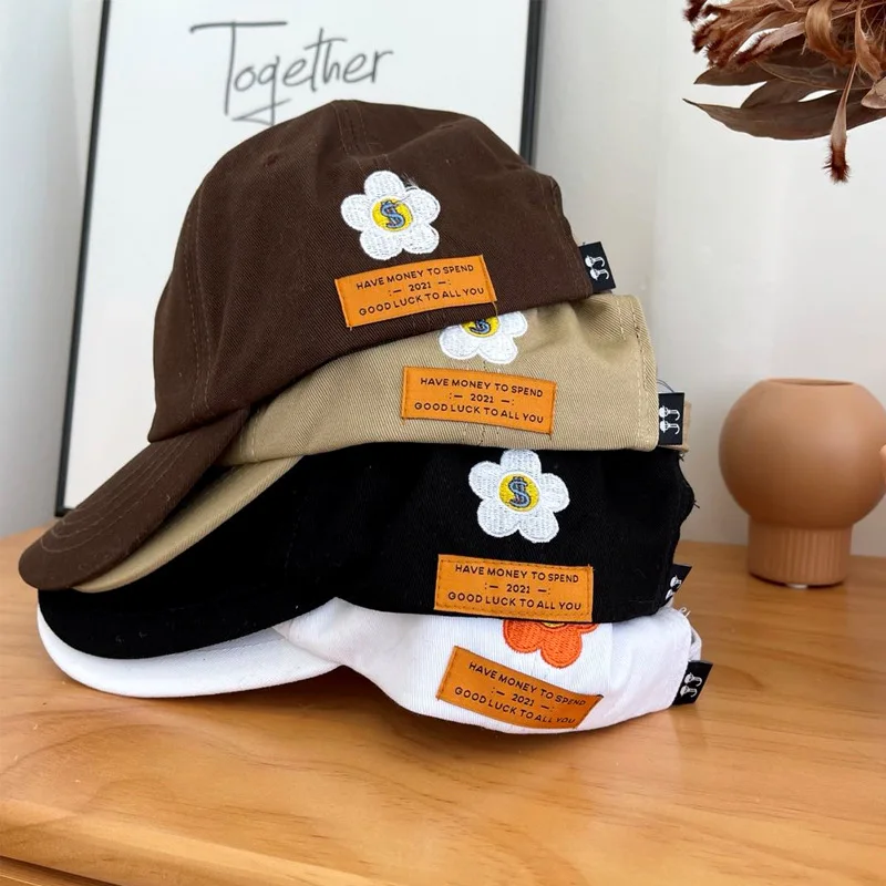 

Hat Female Spring Summer Versatile Baseball Hat Casual Little Safflower Embroidery Curved Brim Duck Tongue Relaxed Strapback Cap