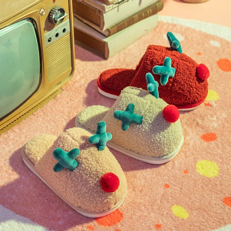 

Women Fluffy Slippers Winter Christmas Reindeer Warm Plush Home Slippers Fleece Cotton Soft Sole Anti Slip Indoor Men Slipper