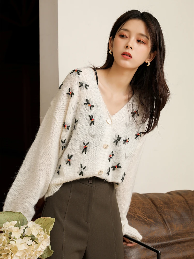 MISHOW 2020 Autumn Cardigan For Women Floral Embroidery Single Breasted Sweater Long Sleeve Knitwear Female Tops MX20C5815 |