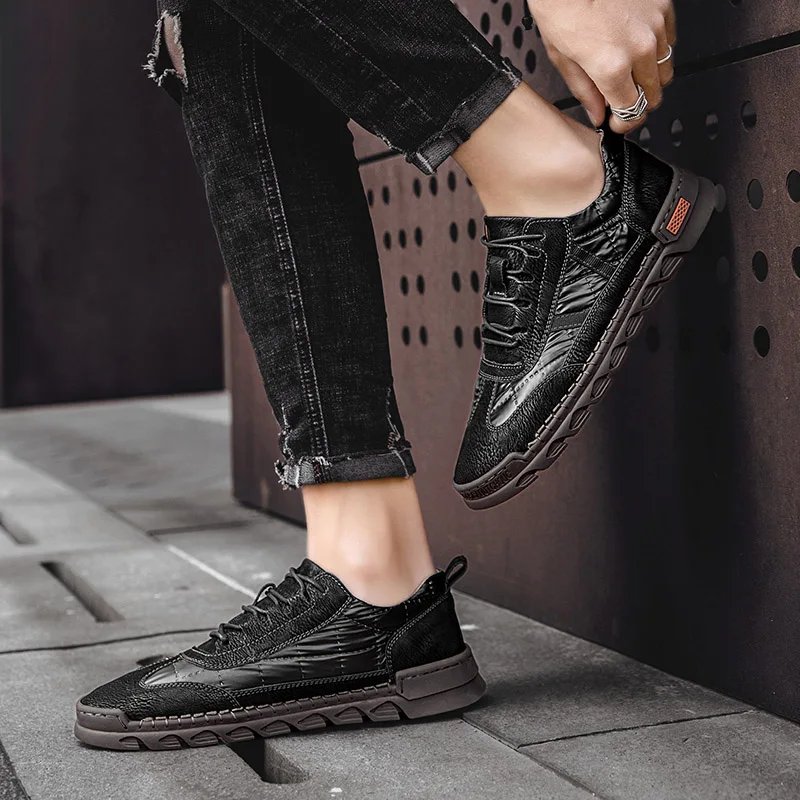 

Classic Genuine Leather Mens Casual Shoes Personality Fashionable Spring Autumn comfortable Men's Outdoor lace up Sneakers shoes