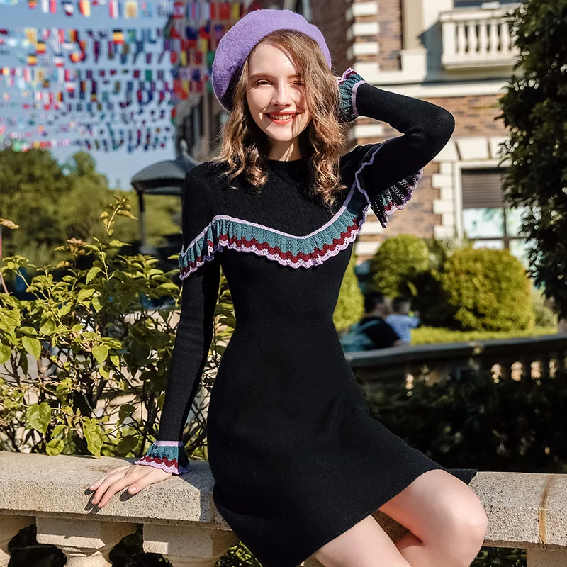 

Женское винтажное трикотажное платье-трапеция, с оборками