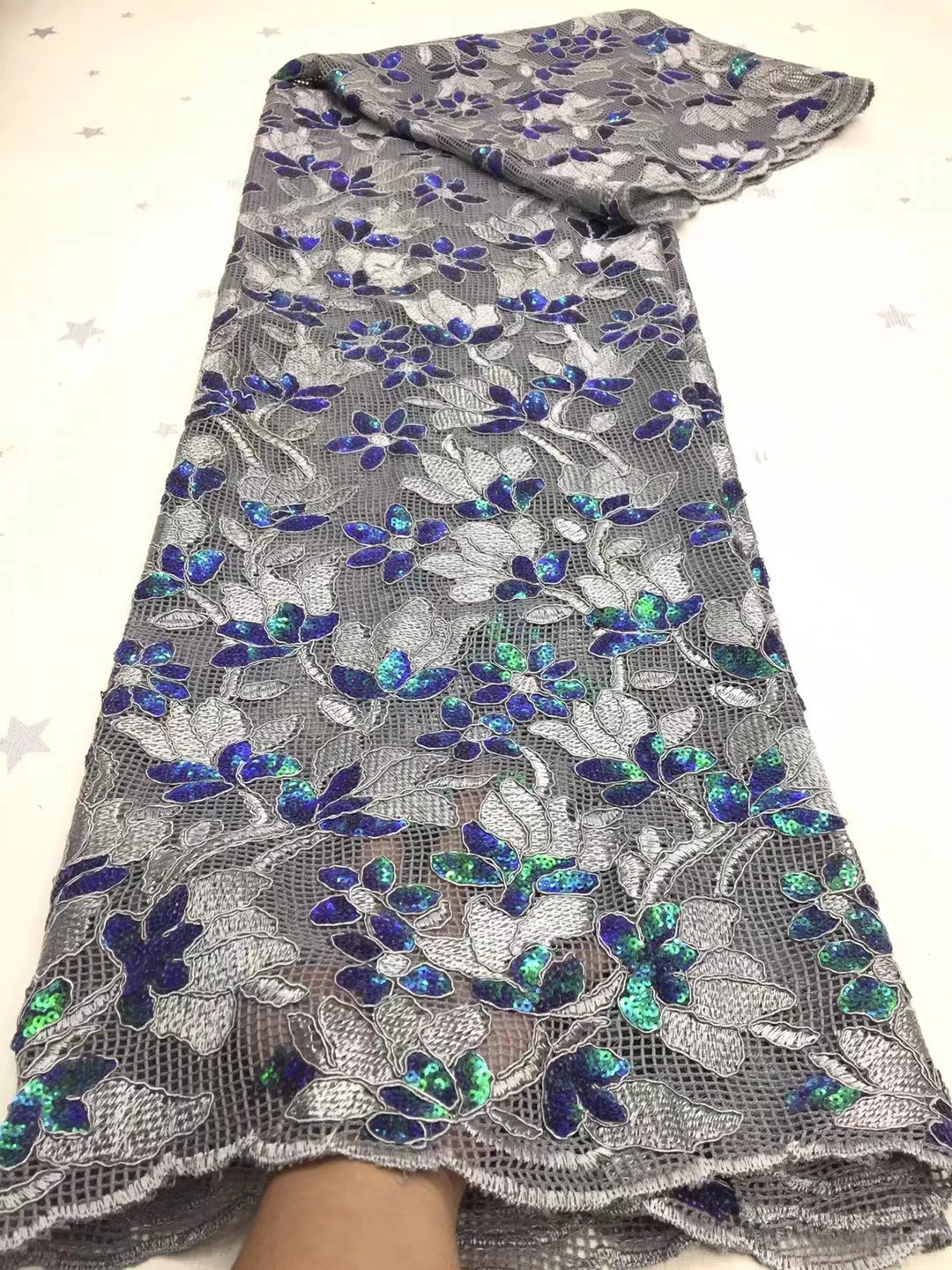 

High quality fashion sequins design net laces elegant Nigeria Lagos Asoebi party clothes sewing tissue net tulle laces fabrics