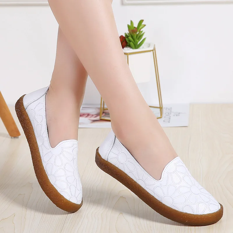 2019 primavera y otoño nuevos Женская обувь Гран-Размер de cuero moda bordado повседневная zapatos tendón suave
