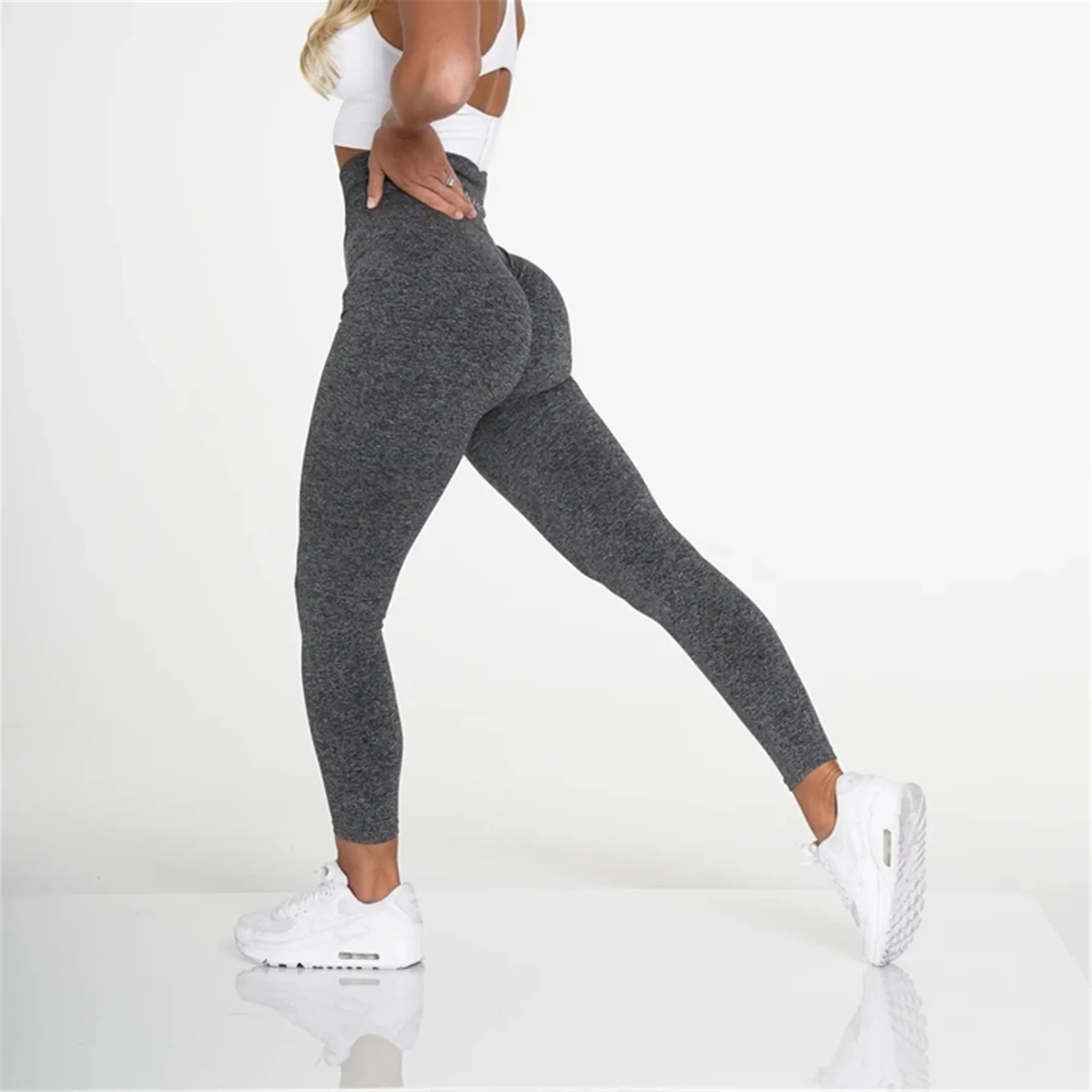 

2022 Stretchy Gym Tights Seamless Leggings Scrunch Tummy Control Yoga Pants High Waist Sport Gym Leggings Running Pants Women
