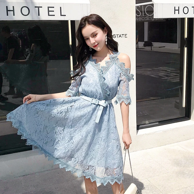 

The spot to make 2021 French lace v-neck off-the-shoulder show thin dress female waist holiday to send belt