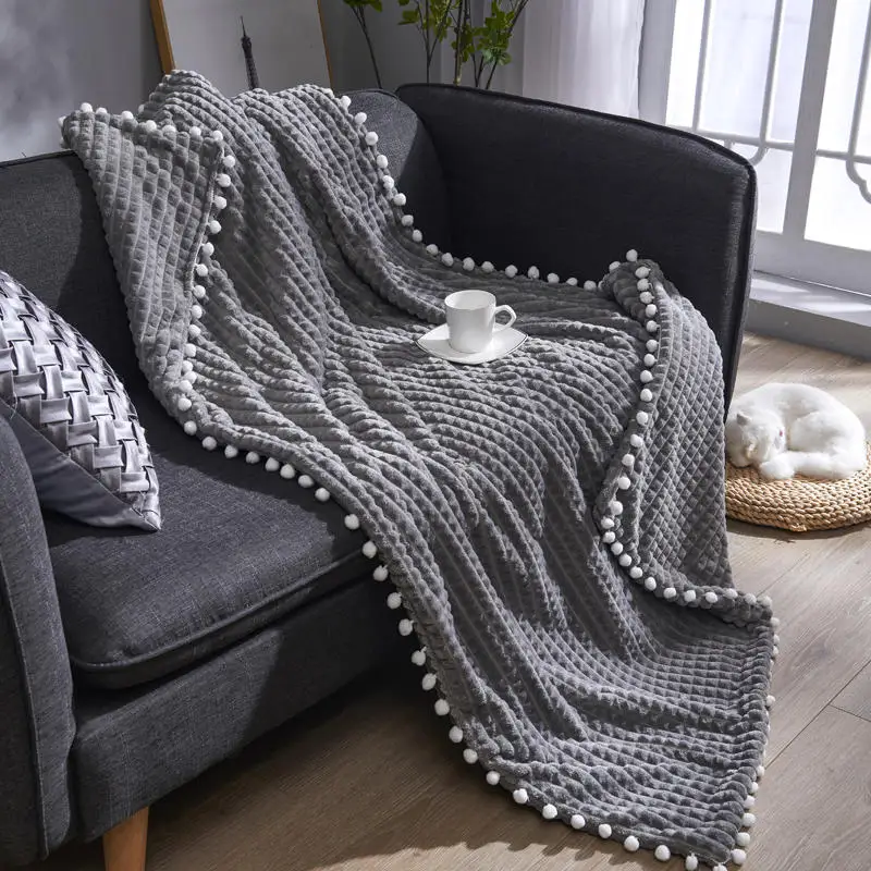 

Double Velvet Ball Office Leisure Blanket Warm Nap Cape Small Knitted Blanket Sofa Blanket gift
