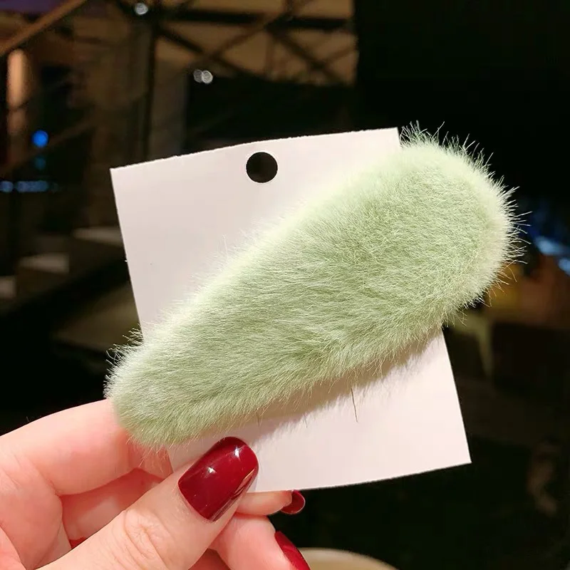 green Новые популярные аксессуары для волос, Корея, зимняя плюшевая повязка для волос, резинки для женщин, однотонные шпильки из искусственного меха, модные заколки для волос - Цвет: green