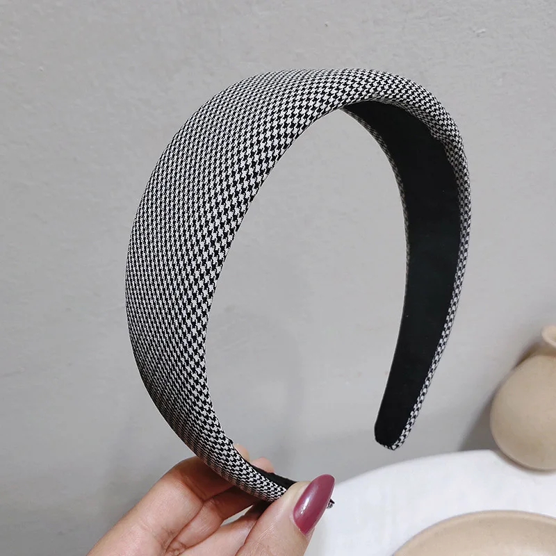 

Retro Houndstooth Hairband European American Temperament Black And White Plaid Head Buckle Wide-Sided Sponge Out Simple Headwear