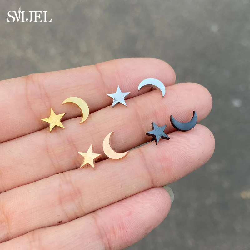 

Серьги-гвоздики из нержавеющей стали в форме звезды и Луны для женщин, корейские минималистичные серьги в виде Золотой Луны, маленькие ювелирные аксессуары