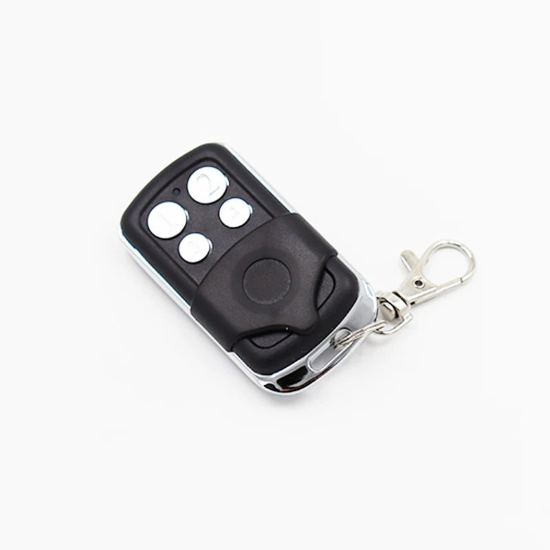 Распашной ворот с дистанционным управлением |