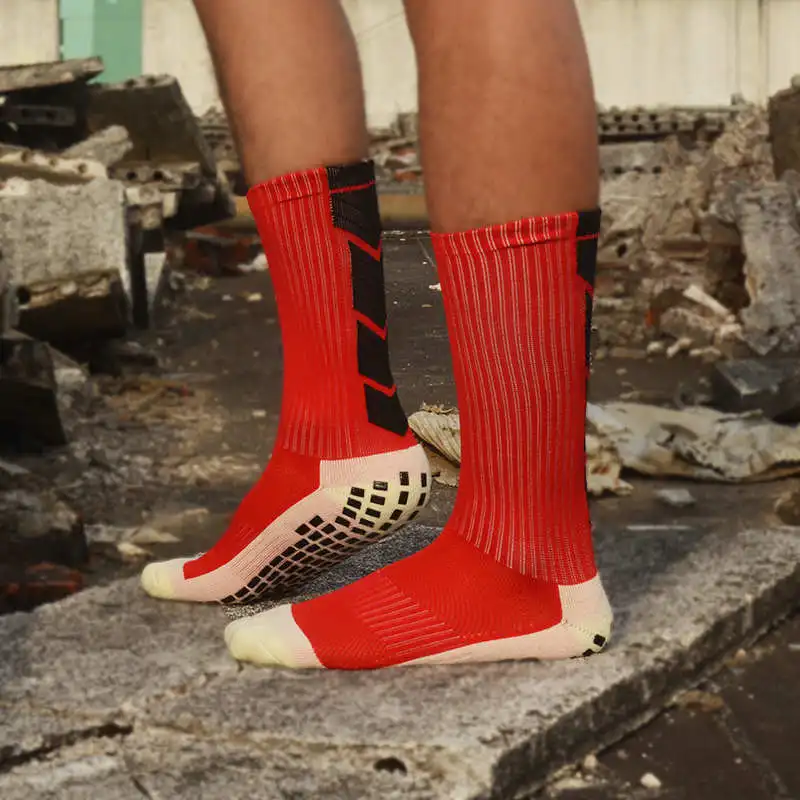 Red Спортивные носки, противоскользящие футбольные носки, утолщенные Дышащие футбольные носки для мужчин и женщин, носки для бега, велоспорта, пеших прогулок - Цвет: Red