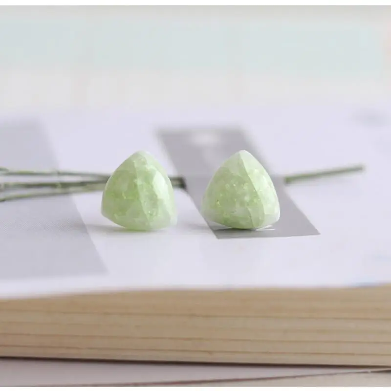 Женские серьги гвоздики из керамики ручной работы яркие цвета круглые