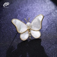 fashion pearl butterfly women brooches crystal exquisite cute insect pins brooch wedding party gift