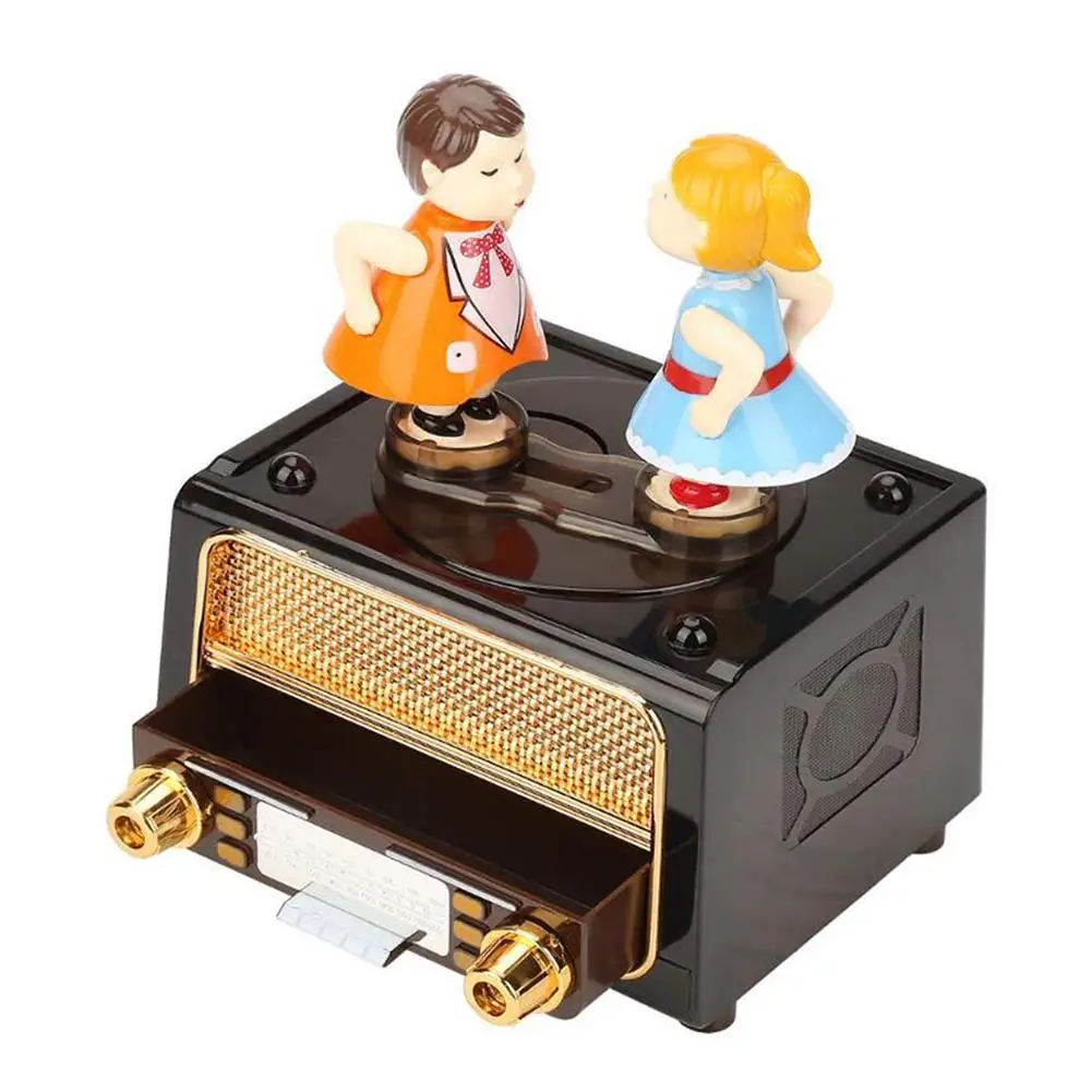 Kissing Couple Doll Music Box Classic Radio Player Clockwork ABS Jewelry Girls Hand Crank Mechanism Christmas Gift | Дом и сад