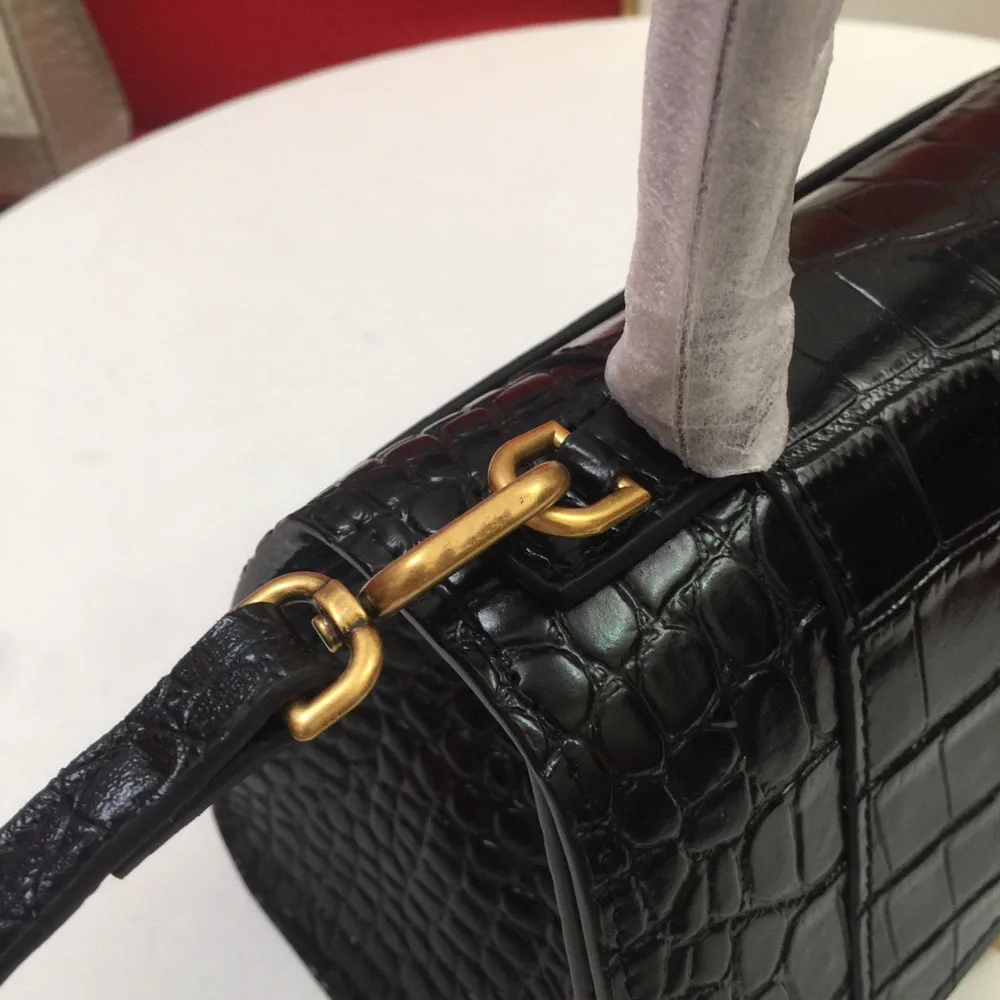 

Women's leather handbag luxury brand fashion alligator back high quality 2021 model hot sales