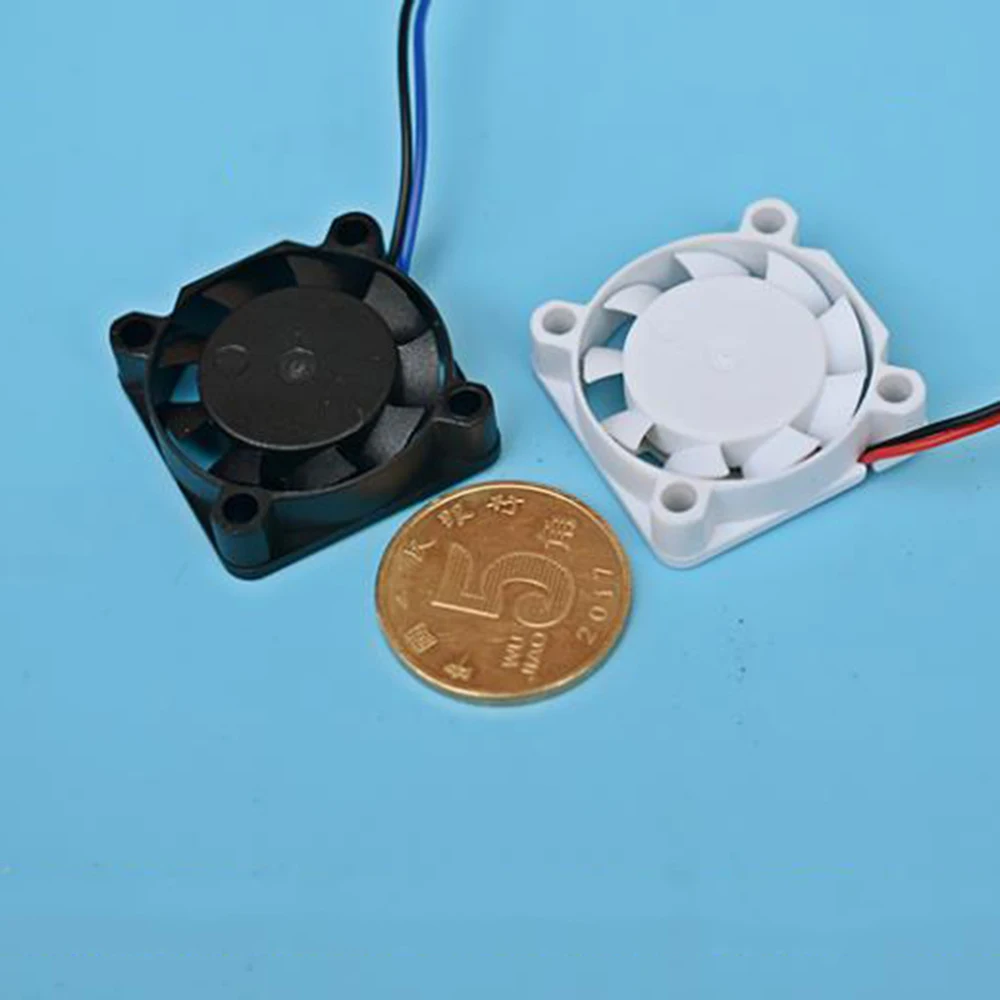 Ультра миниатюрный бесщеточный вентилятор постоянного тока 5 в 6 бесшумный