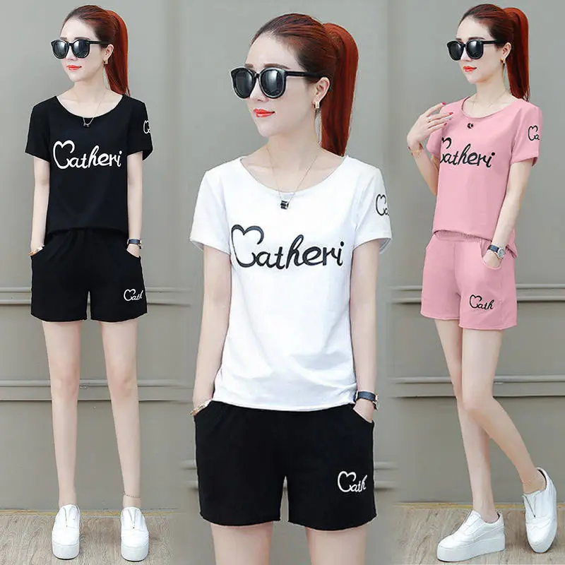 

Новинка лета 2021, Женский комплект с круглым вырезом, свободная футболка с коротким рукавом и принтом, топы и байкерские шорты, повседневные ...