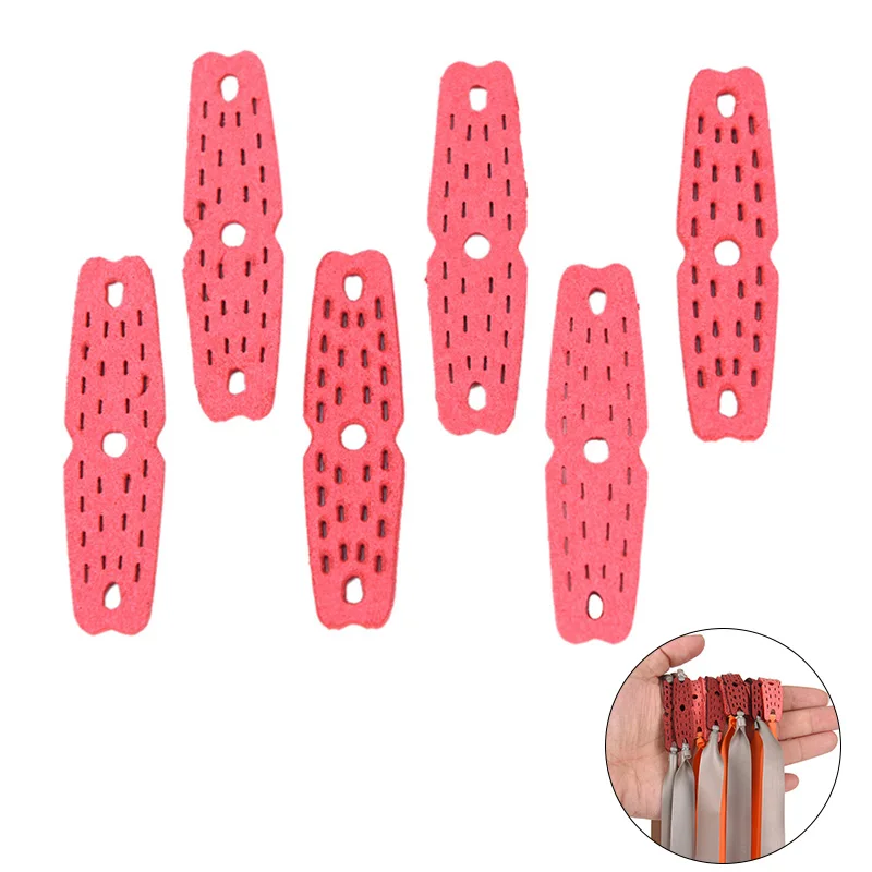 

20pcs Red Slingshot Pouches Cow Leather Outdoor Hunting Tools with Center Hole Hunting Catapults Slingshots Bow Accessories