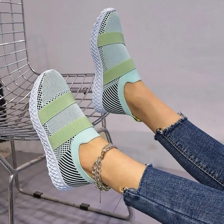 

Женские кроссовки без шнуровки, Повседневные вязаные дышащие кроссовки-носки, обувь для бега на плоской вулканизированной подошве, большие...