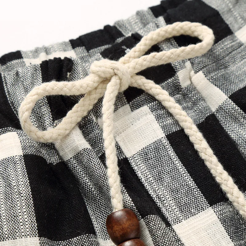 

2021 Summer New Men's Bermuda Casual Shorts Loose Straight Cotton Beach Plaid Short Pants Male Brand