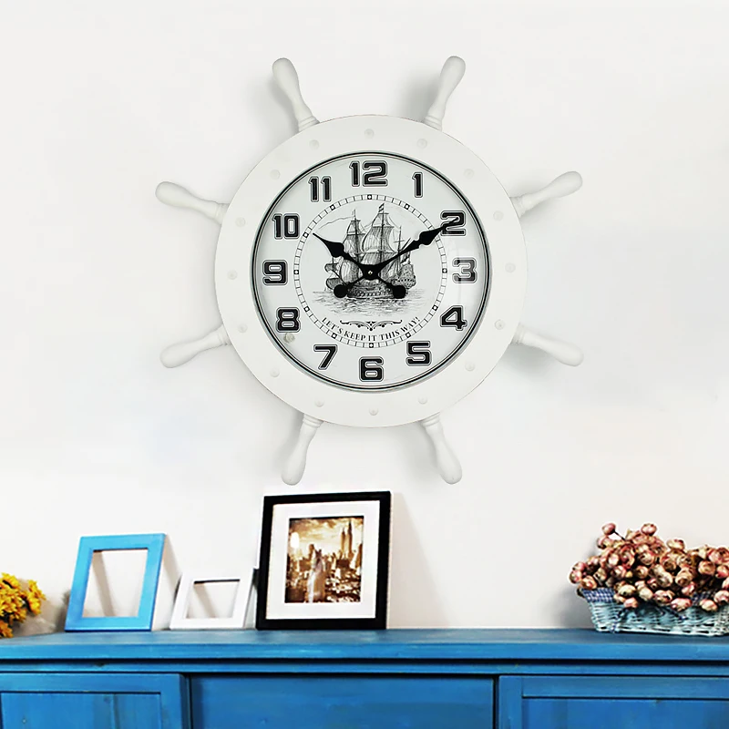 Средиземноморские большие настенные часы металлические в стиле ретро для