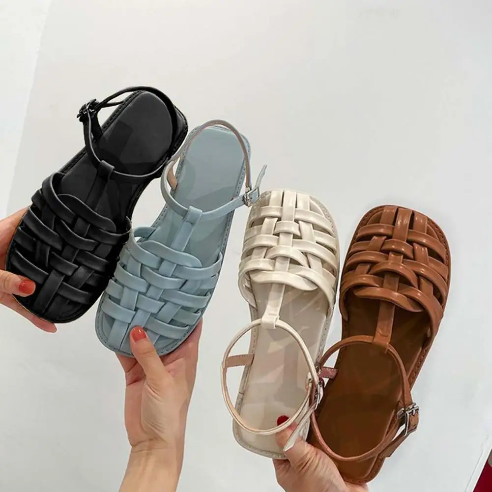 

1 Pair Women Sandals Woven Toe Hat Comfortable Soft-soled Retro Round Head Women Sandals for Beach