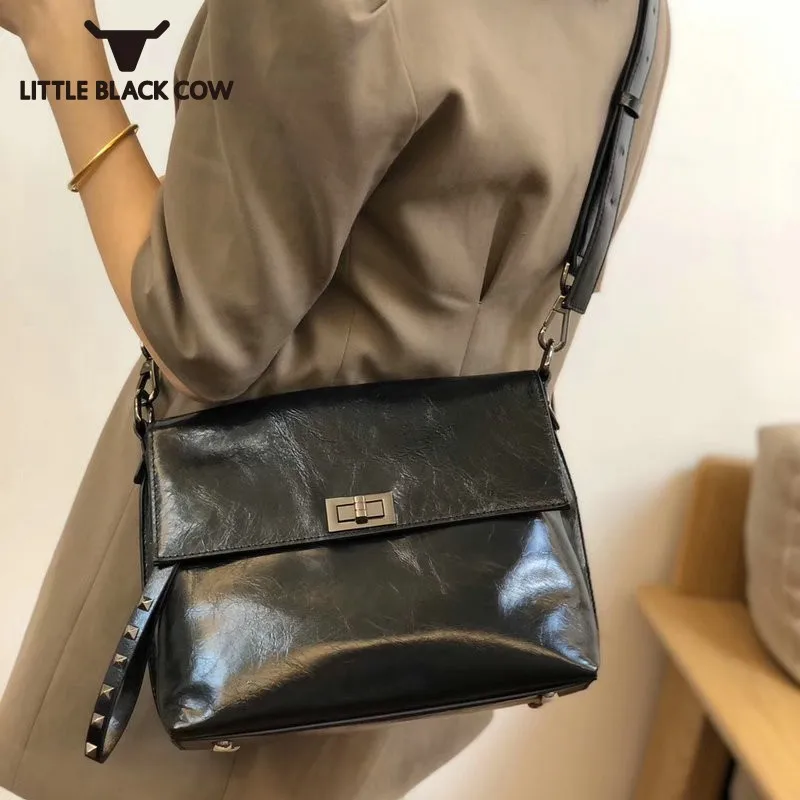 

Office Ladies Vintage Messenger Bags Rivet Strap Women Genuine Leather Shoulder Bag Softshell Satchels Big Pack Crossbody Bags