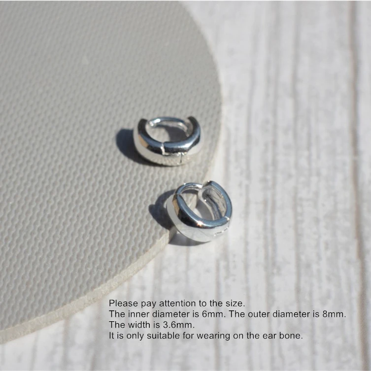 Женские серебряные серьги простые глянцевые широкие с пряжкой для ушей