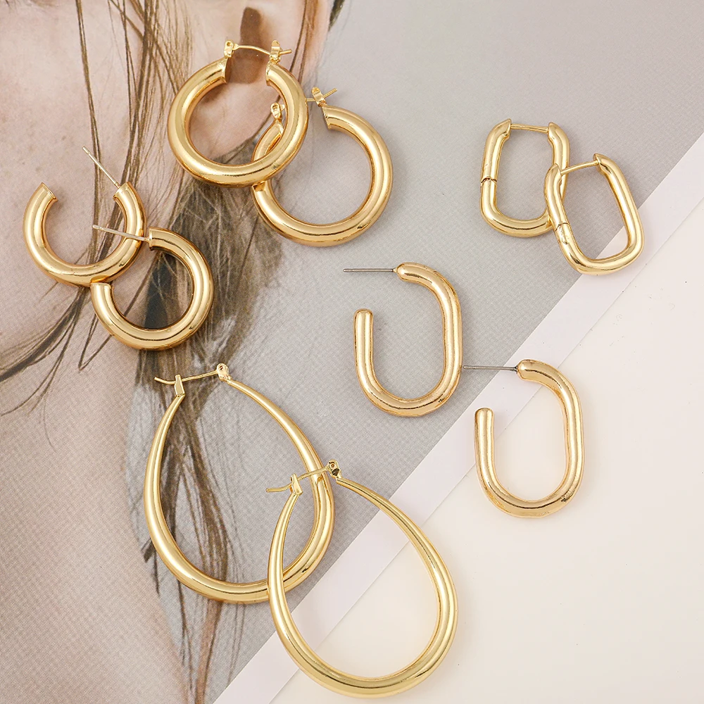 Geometric Hoop Earrings for Women: Big Circle Huggies in Gold Stainless Steel, Perfect for Fashionable Punk Style Jewelry - Brincos image 2