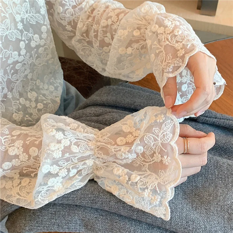 

2020 New Sweet Women Blouses Spring Lace Stand-Collar Tops Female Short Flare Sleeve Basic Shirts Loose Women Clothes H296